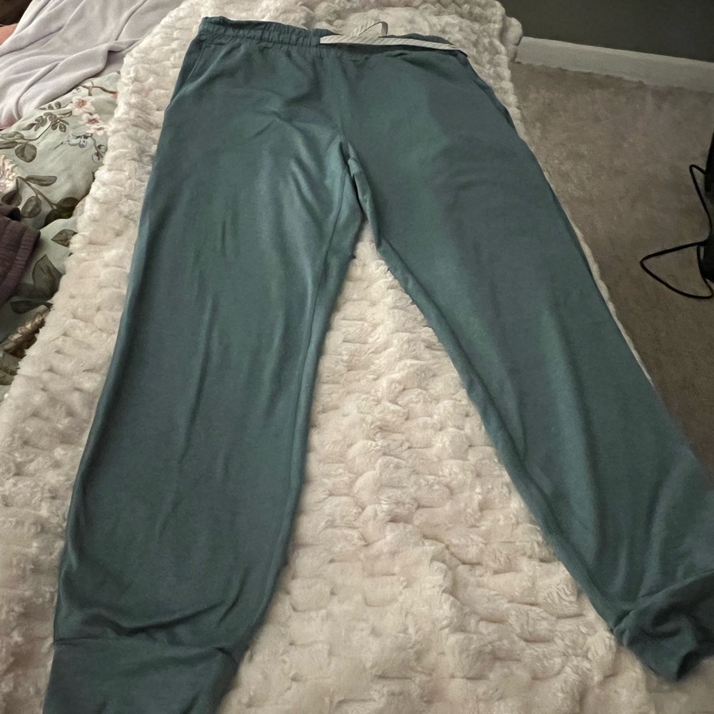Vuori Performance Jogger